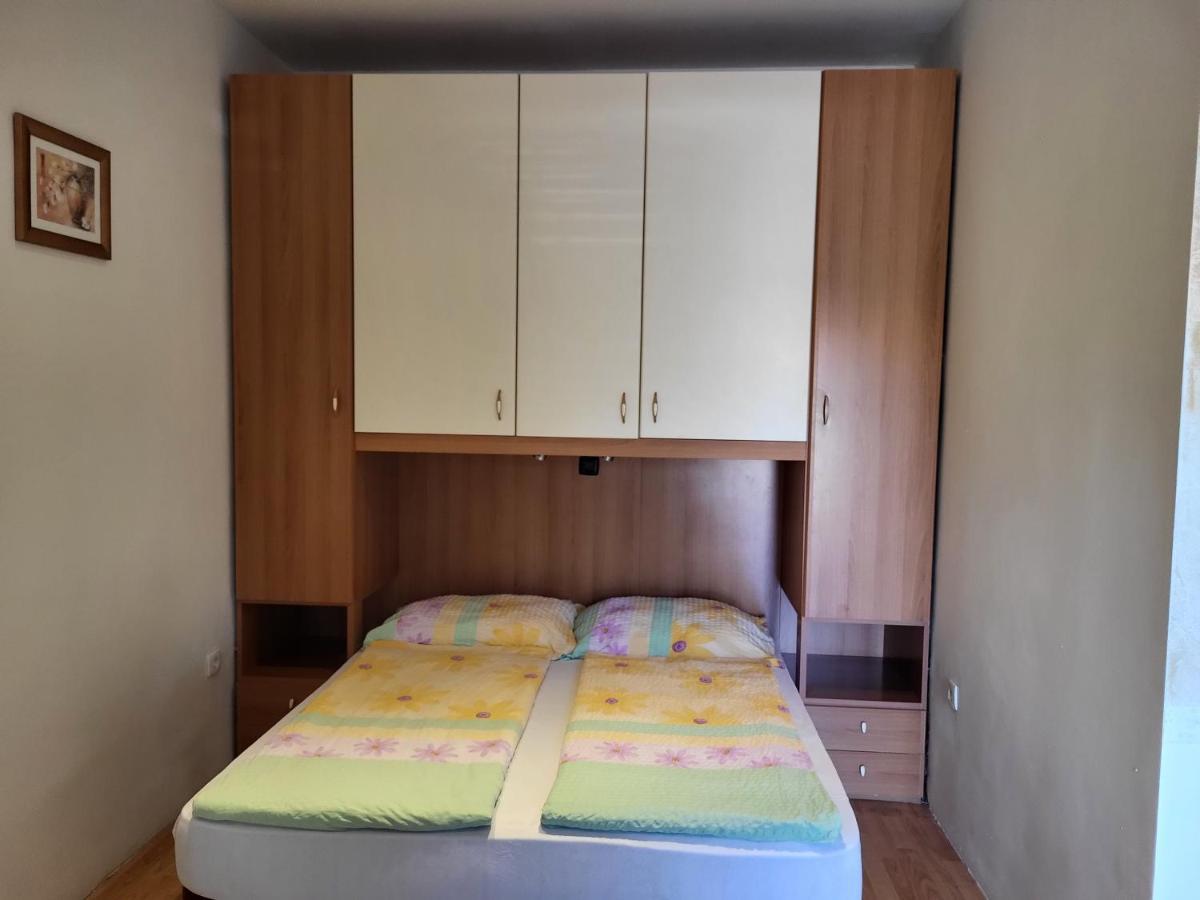 Apartmaji Tim Izola Exterior photo